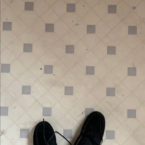 Meet your Posher, Bee